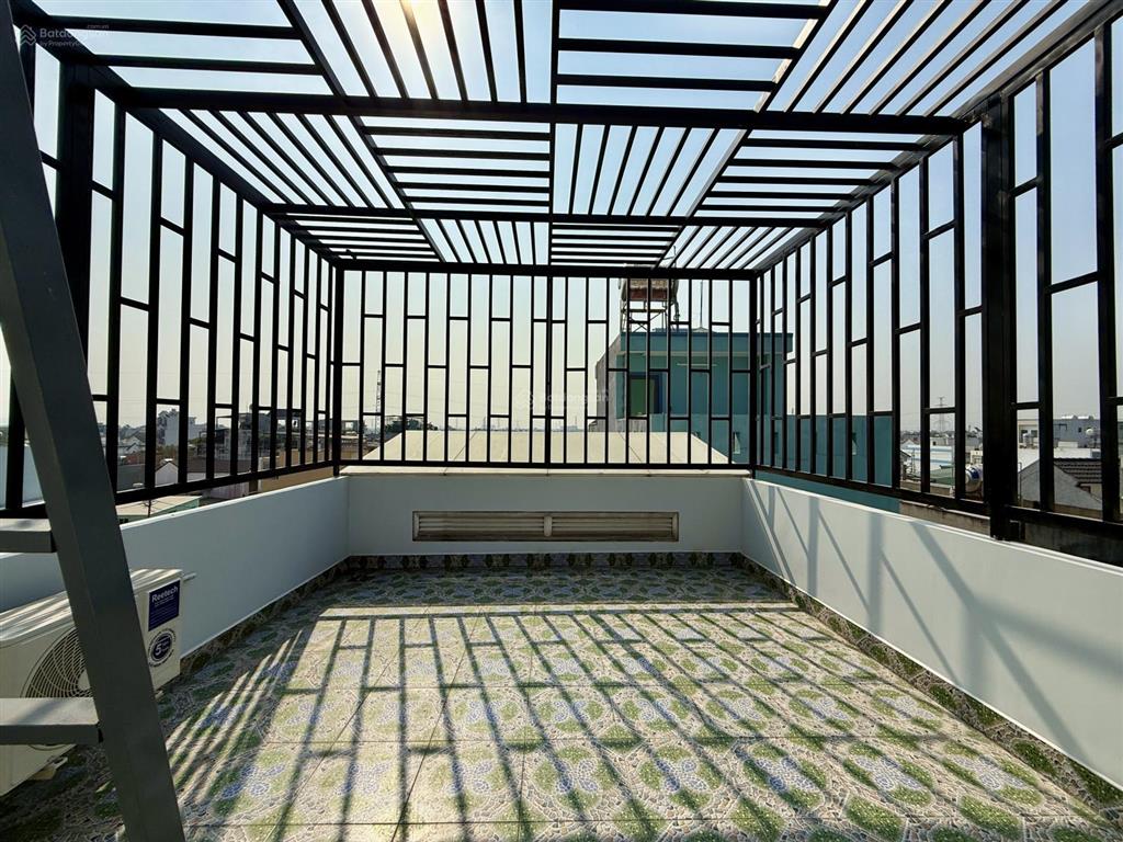 Nhà ngay bên chợ cầu đồng và ngã tư ga, dt4x17m, lửng, 3 lầu, 4pn, p.thờ, sân thượng, 6.88 tỷ