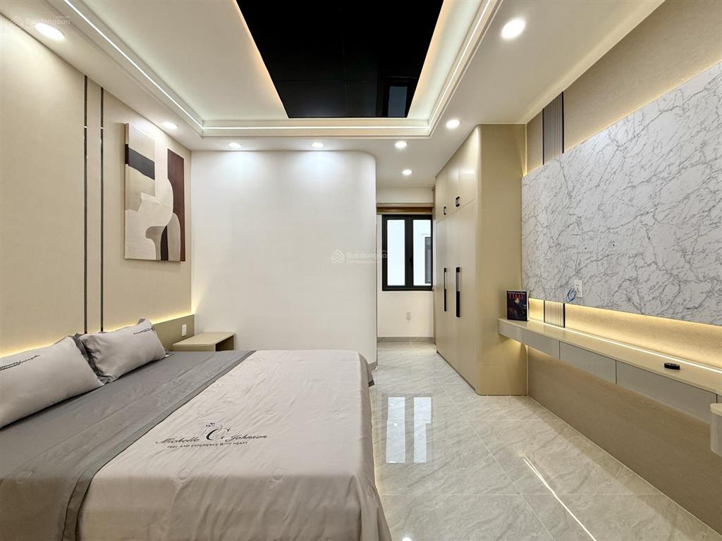 Nhà có thang máy, 1 sẹc đường thông tx 25, dt4x19m, lửng, 3 lầu, 4pn, p.thờ, p.xông hơi, 7.4 tỷ