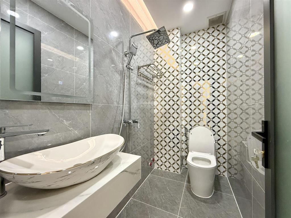 Nhà 1 sẹc đường thông tx 25, dt 4x19m, lửng, 3 lầu, 4pn, p. thờ, s. thượng, gara ô tô, 7,3 tỷ