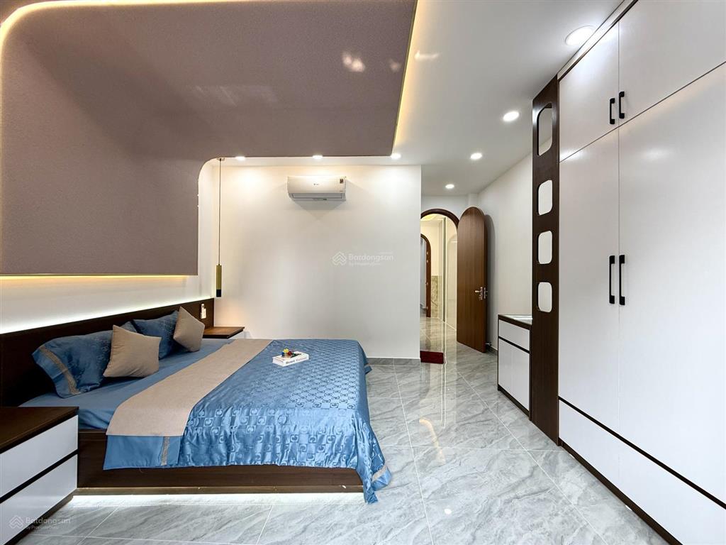 Nhà 1 sẹc ngắn dương thị mười, dt4.10x18m, nở hậu 5.25m, lửng, 3 lầu, 4pn, sân thượng, gara ô tô