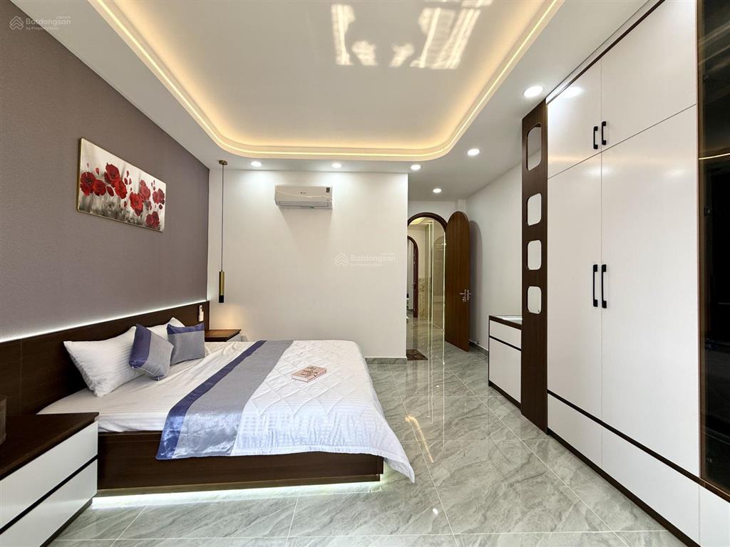 Nhà 1 sẹc ngắn dương thị mười, dt4.10x18m, nở hậu 5.25m, lửng, 3 lầu, 4pn, sân thượng, gara ô tô