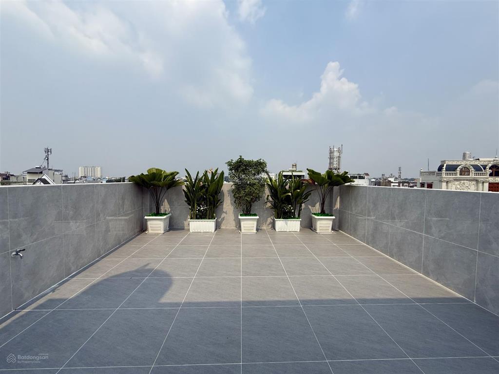 Nhà 1 sẹc ngắn dương thị mười, dt4.10x18m, nở hậu 5.25m, lửng, 3 lầu, 4pn, sân thượng, gara ô tô