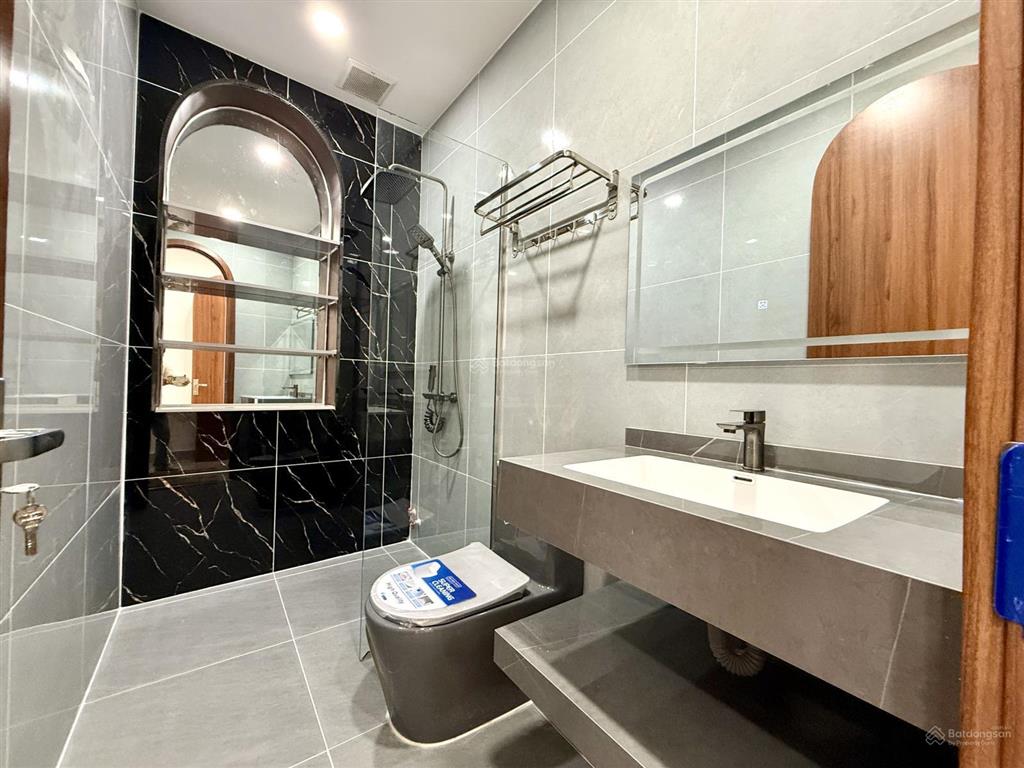 Nhà 1 sẹc ngắn dương thị mười, dt4.10x18m, nở hậu 5.25m, lửng, 3 lầu, 4pn, sân thượng, gara ô tô