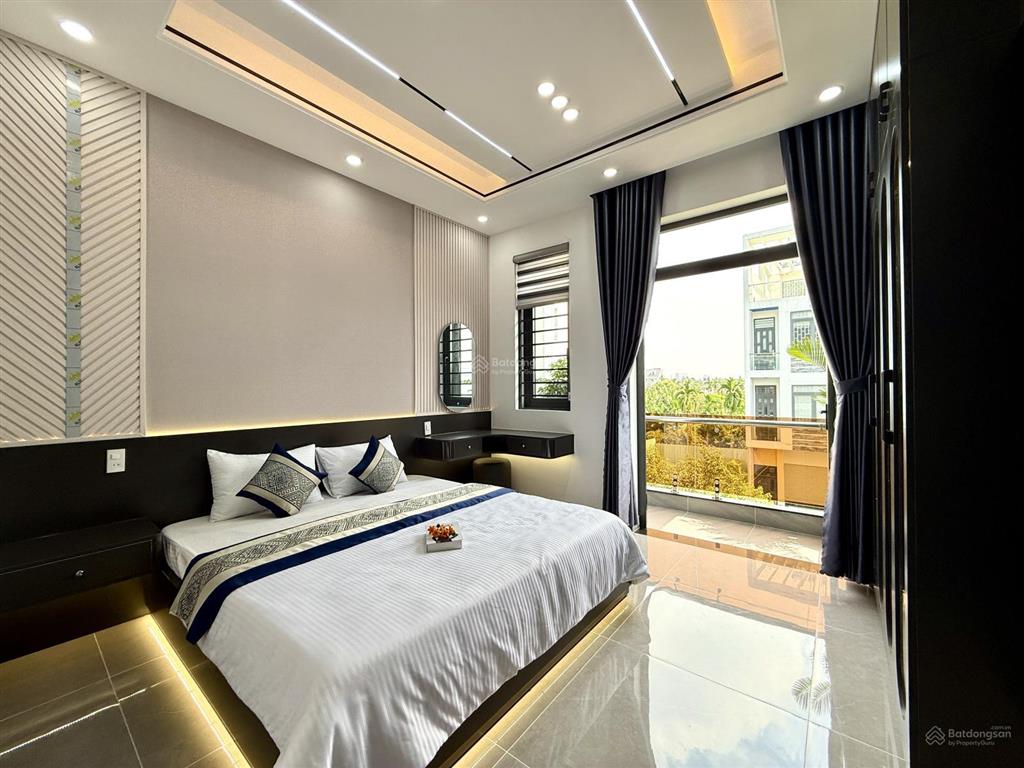 Nhà bên trường cđ điện lực, dt4mx16m, lửng, 3 lầu, 4pn, gara ô tô, p.thờ, sân thượng, 7.5 tỷ
