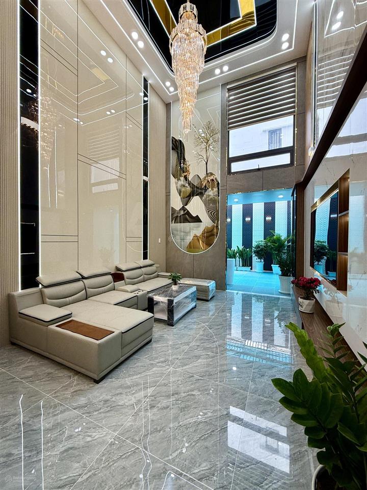 Nhà có thang máy, kế bên bện viện q12, dt4x20m, lửng, 3 lầu, 4pn, gara ô tô, sân thượng, 8,85 tỷ