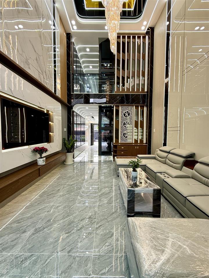 Nhà có thang máy, kế bên bện viện q12, dt4x20m, lửng, 3 lầu, 4pn, gara ô tô, sân thượng, 8,85 tỷ