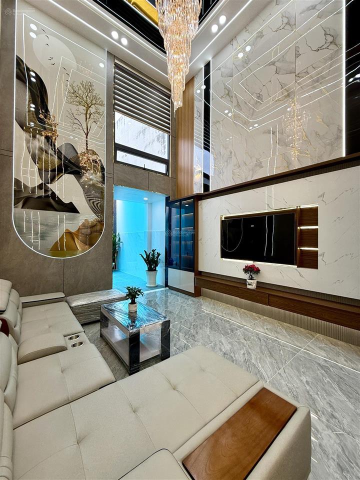 Nhà có thang máy, kế bên bện viện q12, dt4x20m, lửng, 3 lầu, 4pn, gara ô tô, sân thượng, 8,85 tỷ