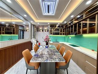 Nhà ngay bên ubp và trường học, dt4x15m, lửng, 3 lầu, 4pn, p.xông hơi, gara ô tô, p.thờ, 6.7 ty