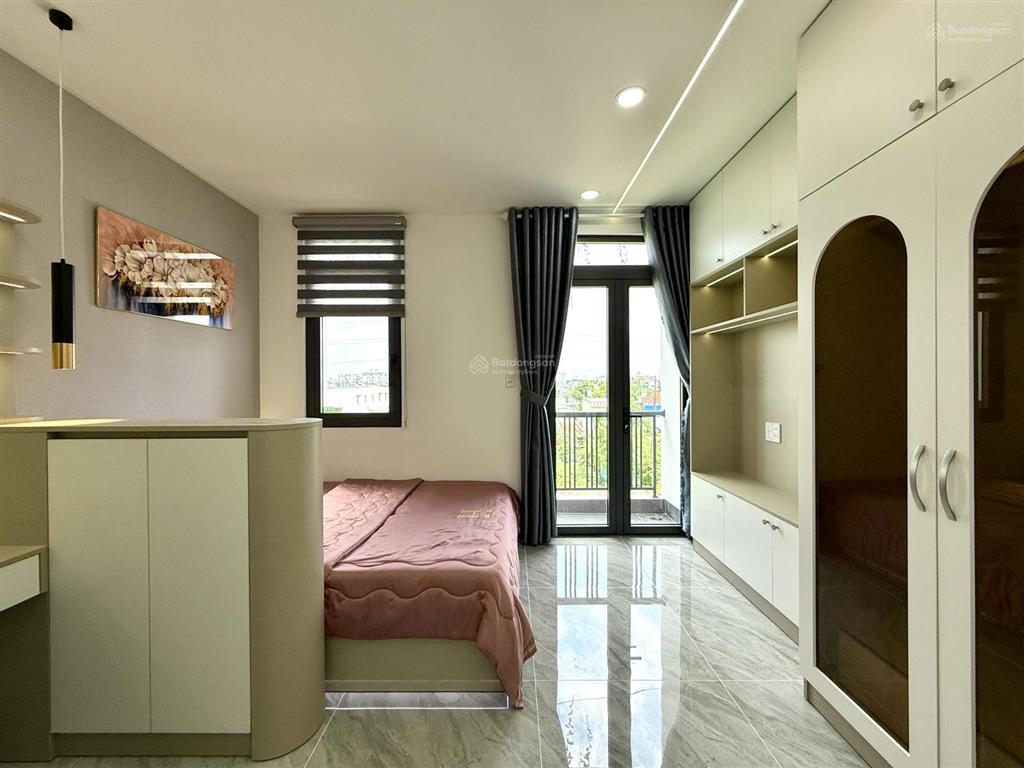 Nhà đối diện công viên, sát bên gò vấp, dt4x17m, lửng, 3 lầu, 4pn, p.thờ, gara ô tô, 7.25 tỷ,