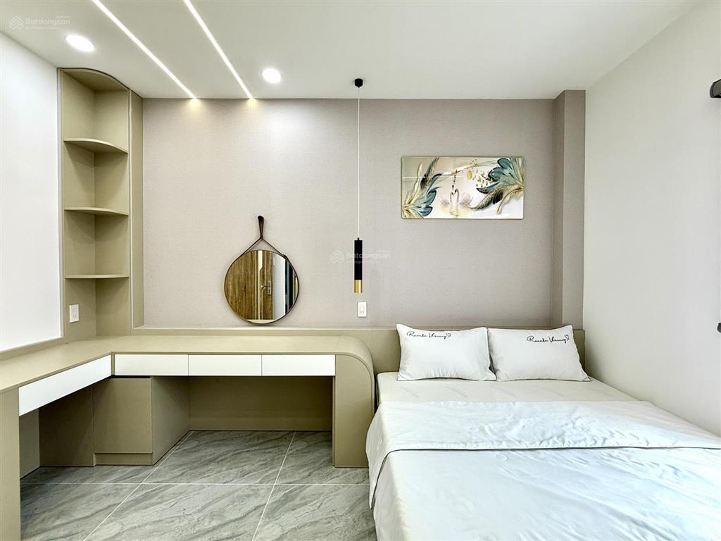 Nhà đối diện công viên, sát bên gò vấp, dt4x17m, lửng, 3 lầu, 4pn, p.thờ, gara ô tô, 7.25 tỷ,