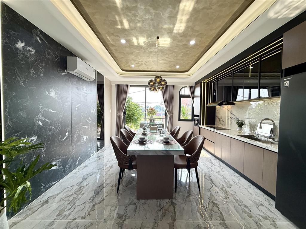 Nhà có thang máy đường thới an 16, dt4.3x18m, lửng, 3 lầu, 5 pn, phòng thờ, sân thượng, 8.5 tỷ