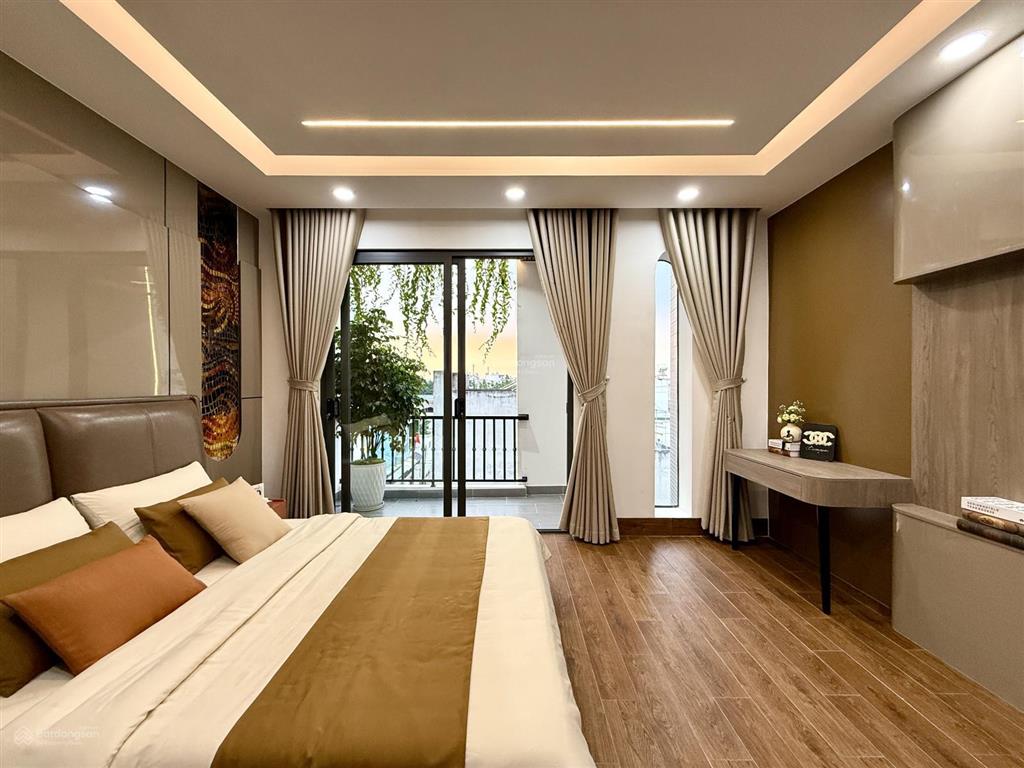 Nhà dt4.5x17m, lửng, 3 lầu, 4pn, p.thờ, gara ô tô, sân thượng, hướng tây, 7.35 tỷ,  0967 813 ***