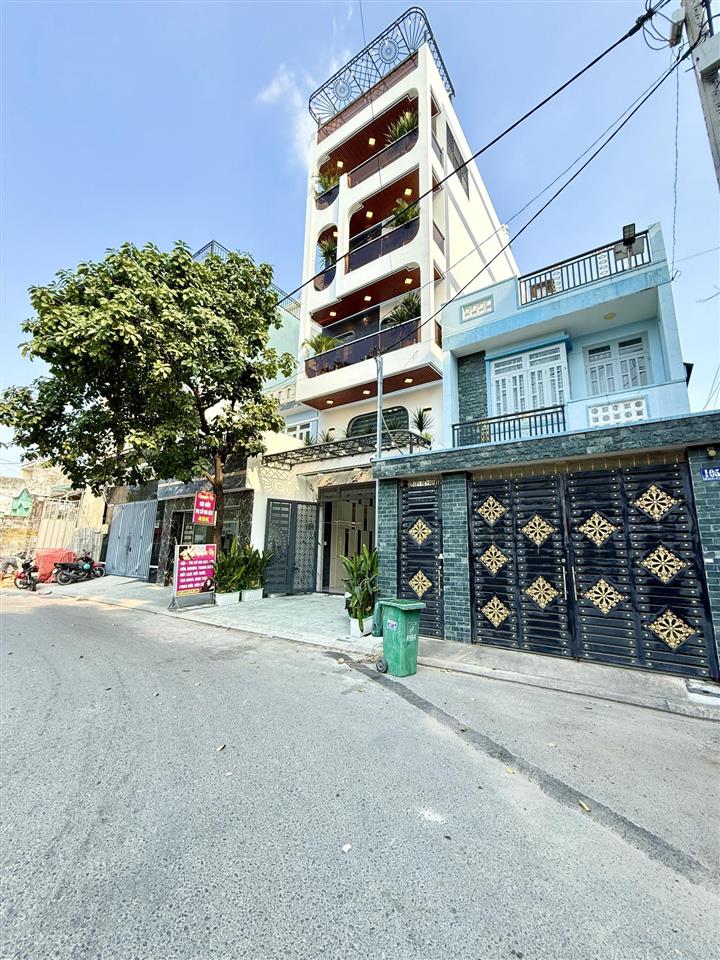 Nhà có thang máy, đường thông, bên trường học, dt5mx17m, lửng, 3 lầu, 4pn, sân thượng, 9.95 tỷ