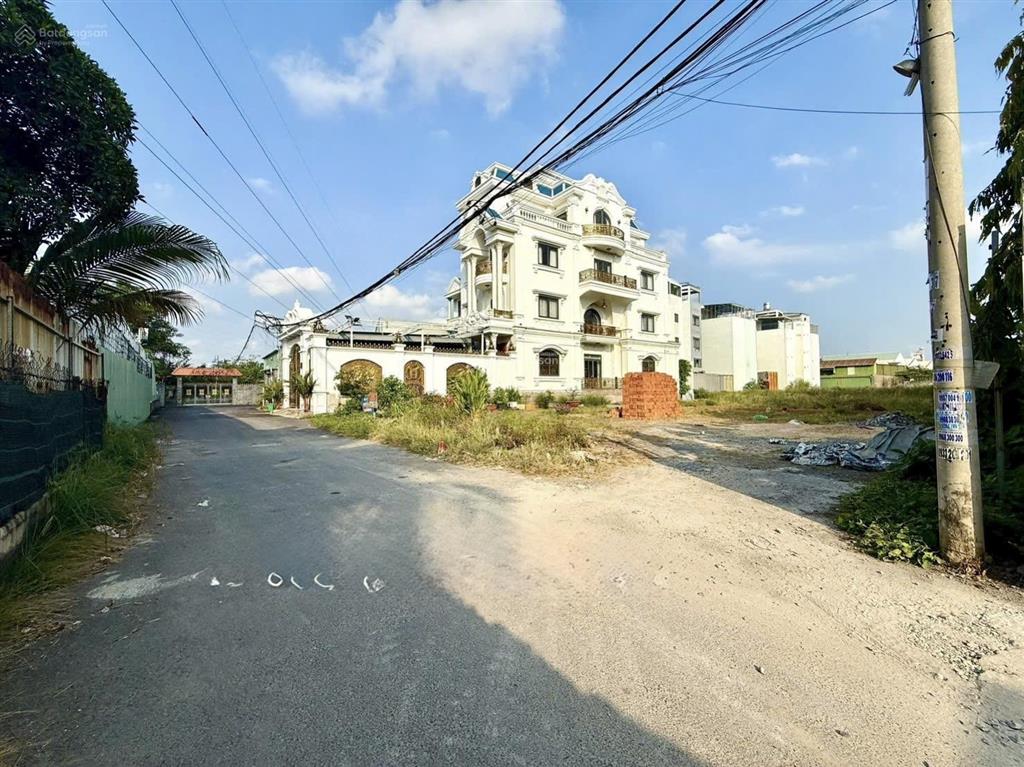 Đất bên trường quới xuân, giáp bên gò vấp, đường tô ngọc vân, dt5x20m, nở hậu 5.1m, 5.3 tỷ
