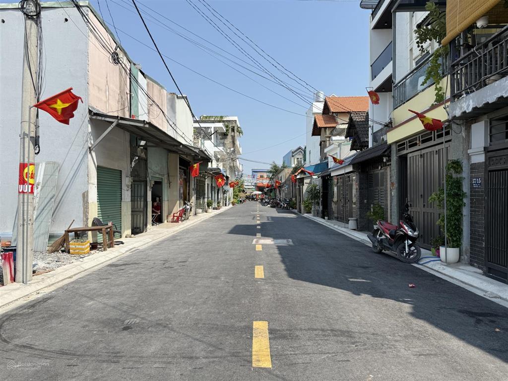 Đất ngay bên chợ minh phát, 1 sẹc ngắn thạnh xuân 21, dt4x16m, hướng đông, 4.8 tỷ,  0967 813 ***