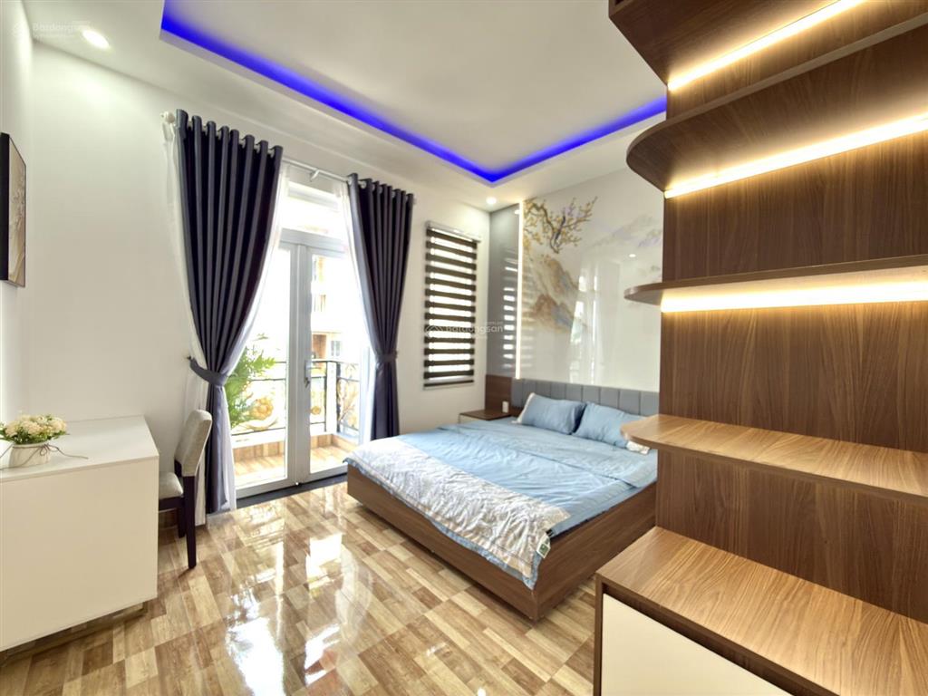 Nhà sau trường mầm non hoa đỗ quyên, dt4x13.5m, trệt, 3 lầu, 4pn, p.thờ, sân thượng, 6.18 tỷ