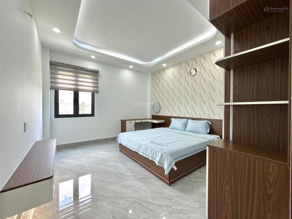 Nhà kế bên dự án công viên, dt 4x18m, trệt, lửng, 3 lầu, 4pn, p.thờ, gara ô tô, hướng bắc, 6.6 tỷ