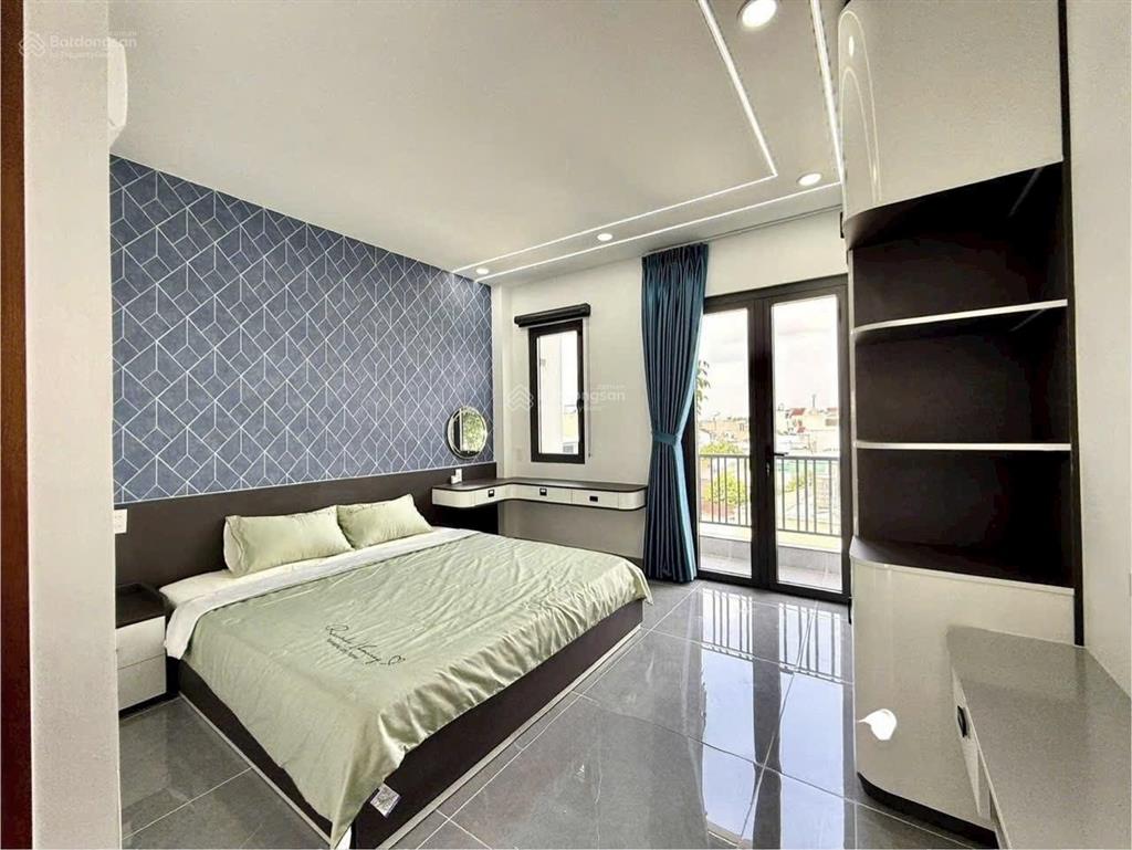 Nhà kế bên trường cđ điện lực, dt4x20m, lửng, 3 lầu, 4pn, gara ô tô, p.thờ, sân thượng, 6.75 tỷ