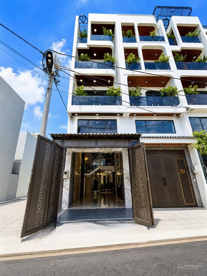 Nhà có thang máy bên vpđk đất đai và trường trần quốc toản, dt4x20m, lửng, 3 lầu, 4pn, 8.8 tỷ