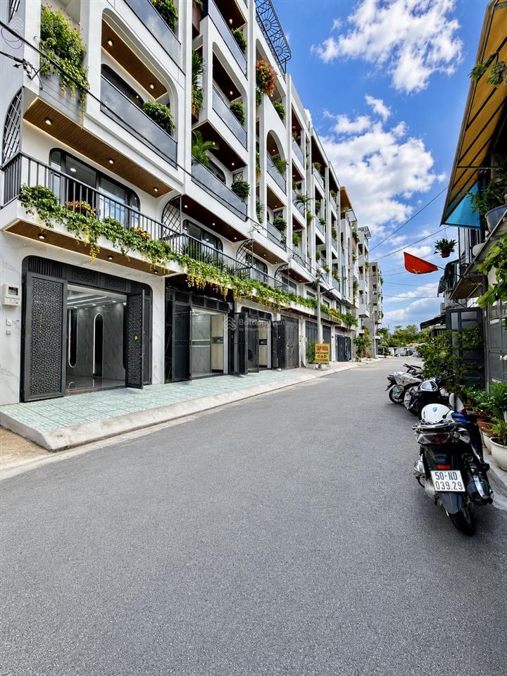 Nhà có thang máy 1 sẹc thạnh xuân 25, bên ubp, dt 4x16m, lửng, 3 lầu, 4pn, p.thờ, s.thượng 7.15 tỷ