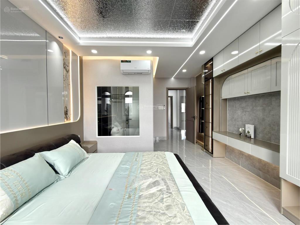 Nhà có thang máy 1 sẹc thạnh xuân 25, bên ubp, dt 4x16m, lửng, 3 lầu, 4pn, p.thờ, s.thượng 7.15 tỷ