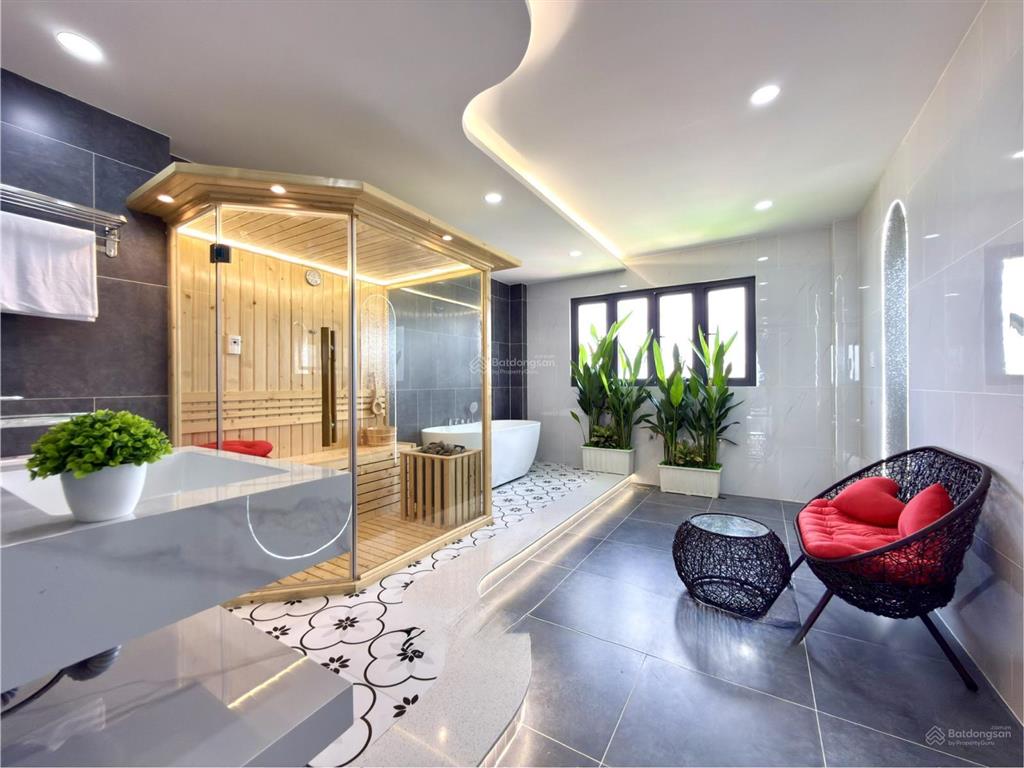 Nhà có thang máy 1 sẹc thạnh xuân 25, bên ubp, dt 4x16m, lửng, 3 lầu, 4pn, p.thờ, s.thượng 7.15 tỷ