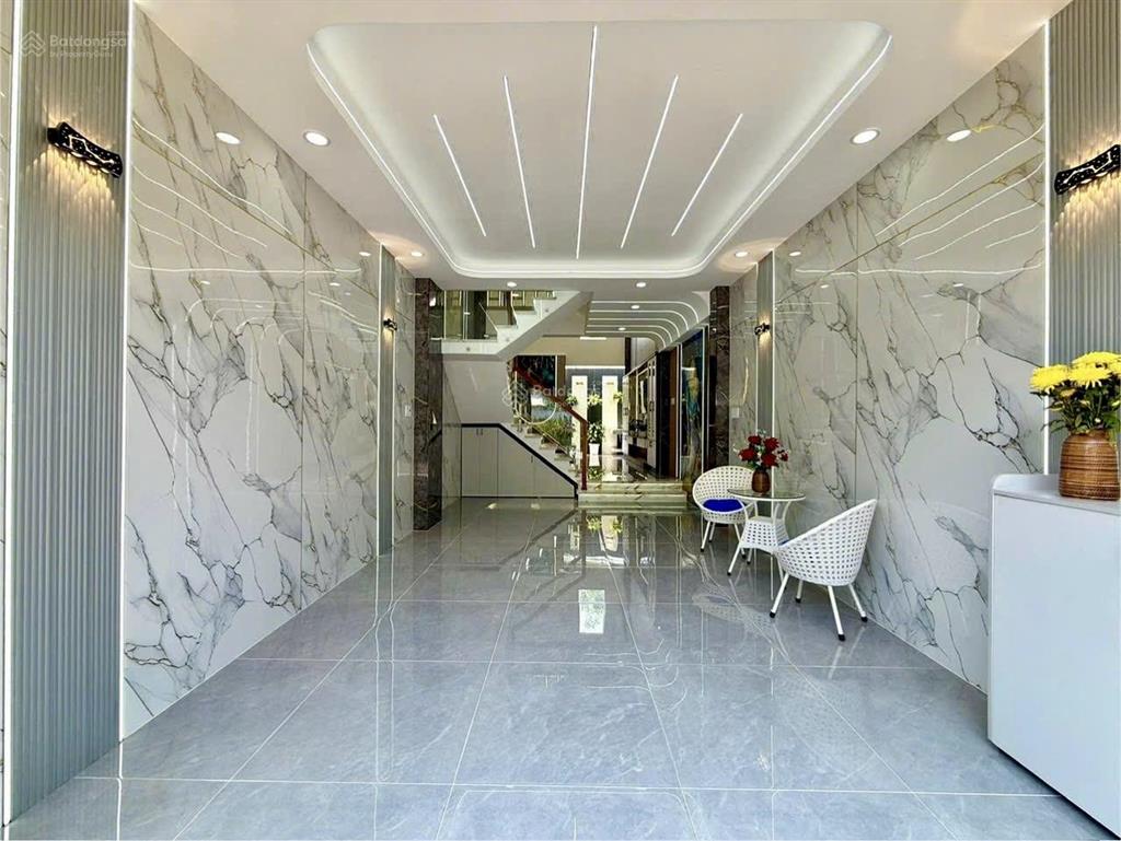 Nhà 1sẹc ngắn thạnh xuân 25, dt 4x15m, lửng, 3 lầu, 4pn, 6vs, p.thờ, s.thượng, 6.5 tỷ
