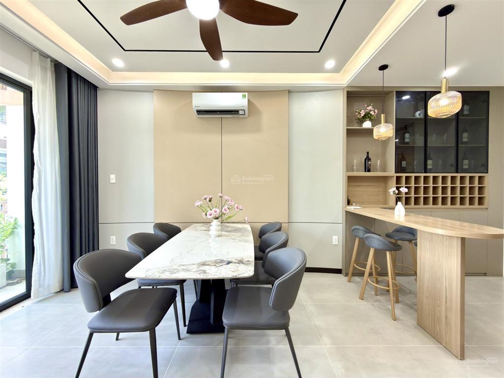 Nhà có thang máy bên công viên đường tx25, dt4,5x19m, lửng, 3 lầu, 4pn, 5vs, p. thờ, 8,4 tỷ