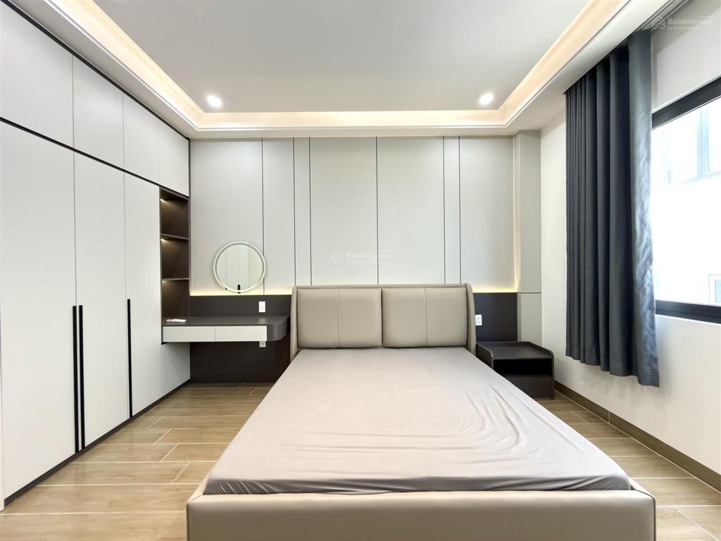 Nhà có thang máy bên công viên đường tx25, dt4,5x19m, lửng, 3 lầu, 4pn, 5vs, p. thờ, 8,4 tỷ