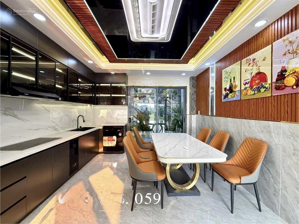 Nhà bên ubp thới an, dt 4x16m, lửng, 3 lầu, 4pn, 5vs, p. thờ, s. thượng, hướng tây nam, 6.5 tỷ