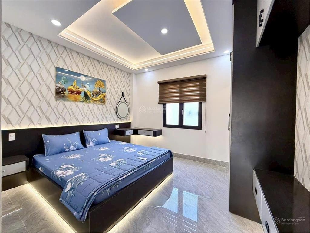 Nhà bên ubp thới an, dt 4x16m, lửng, 3 lầu, 4pn, 5vs, p. thờ, s. thượng, hướng tây nam, 6.5 tỷ