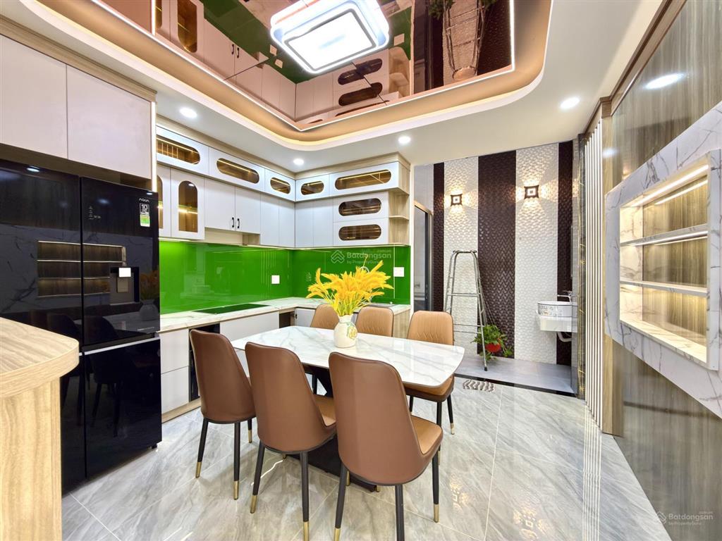 Nhà mtkd đường thông thạnh lộc 31, dt 4x13m, lửng, 3 lầu, 4pn, 5vs, gara xe, sân thượng, 7.4 tỷ