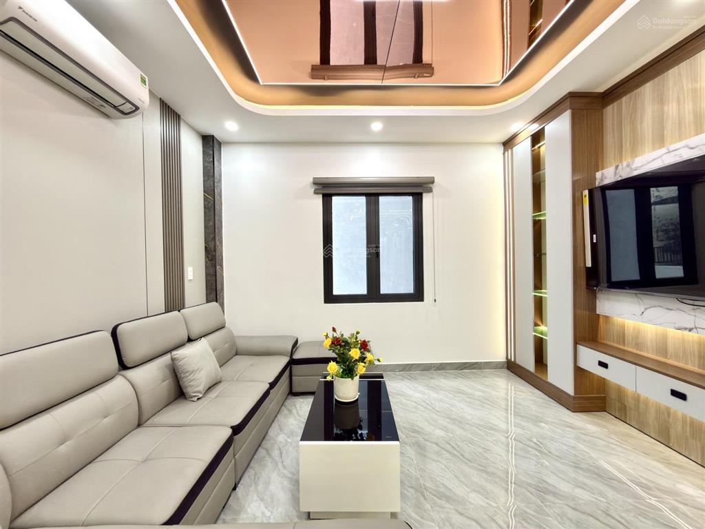 Nhà mtkd đường thông thạnh lộc 31, dt 4x13m, lửng, 3 lầu, 4pn, 5vs, gara xe, sân thượng, 7.4 tỷ