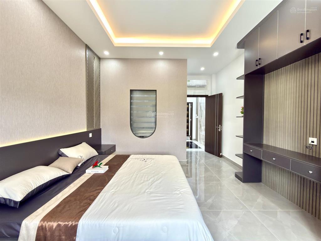 Nhà đường thông thạnh xuân 25, dt4x15m, lửng, 3 lầu, 4pn, p.thờ, sân thượng, hướng đông, 6.1 tỷ