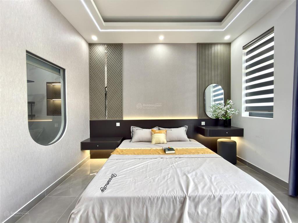 Nhà đường thông thạnh xuân 25, dt4x15m, lửng, 3 lầu, 4pn, p.thờ, sân thượng, hướng đông, 6.1 tỷ