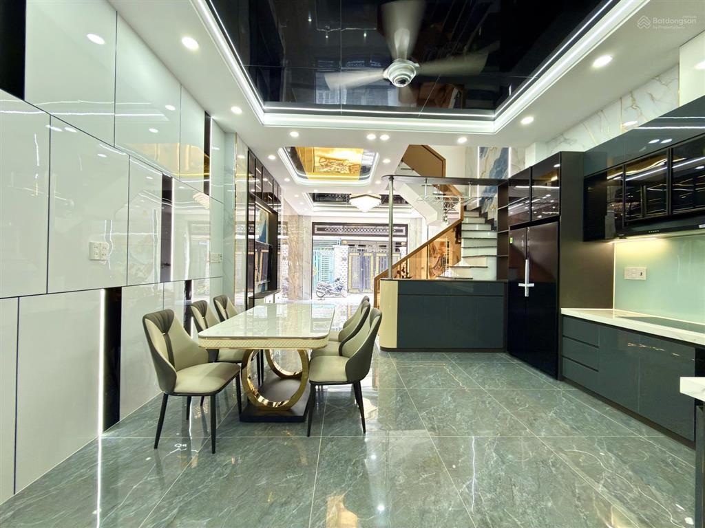 Nhà bên trường tiểu học lê văn thọ, dt5x13m, trệt, 3 lầu, 4pn, p.thờ, sân thượng, 6,9 tỷ