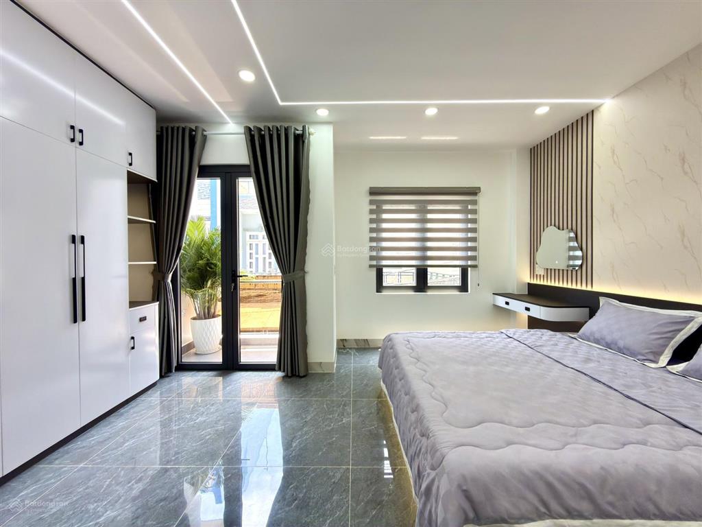 Nhà bên trường tiểu học lê văn thọ, dt5x13m, trệt, 3 lầu, 4pn, p.thờ, sân thượng, 6,9 tỷ
