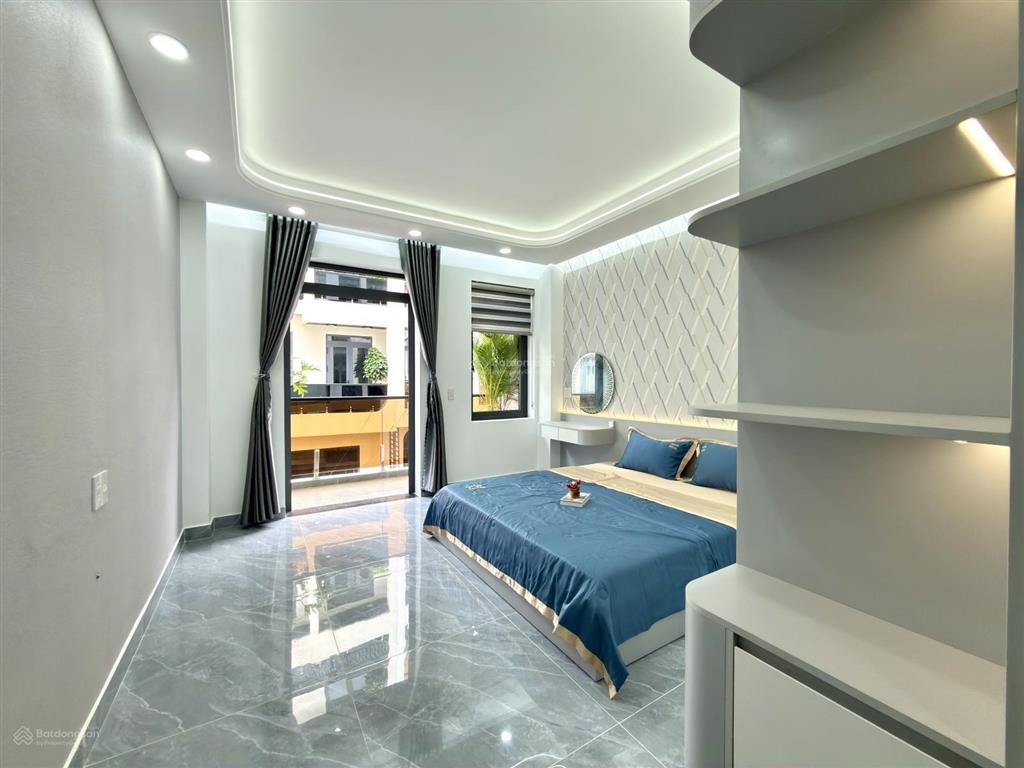 Nhà có thang máy, đối diện bvđk q.12, dt 4x19m, lửng, 3 lầu, 4pn, đường dương thị mười.