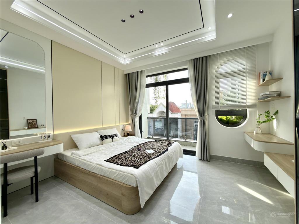 Nhà kế bên vpcc q.12, dt4.2x17.5m, lửng, 3 lầu, 4pn, p.thờ, s.thượng, hướng tây bắc, 9.25 tỷ