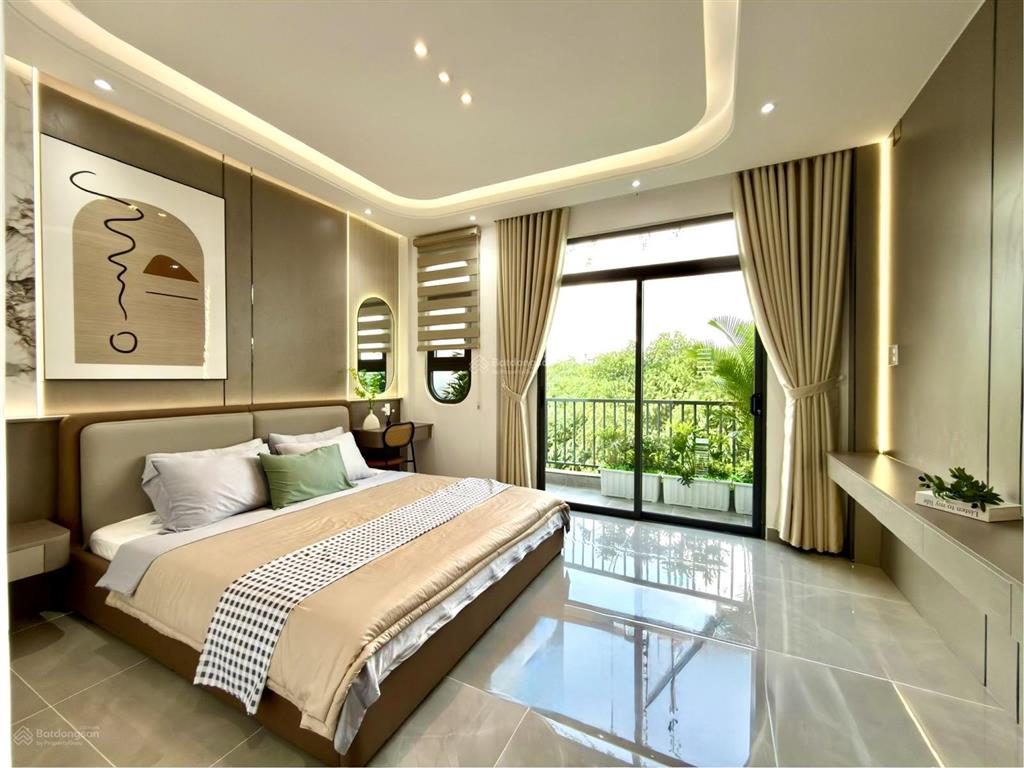 Nhà bên trường th, thcs, đường lê thị riêng, dt4.5x16m, lửng, 3 lầu, 4pn, p.thờ, hướng nam, 7.6 ty