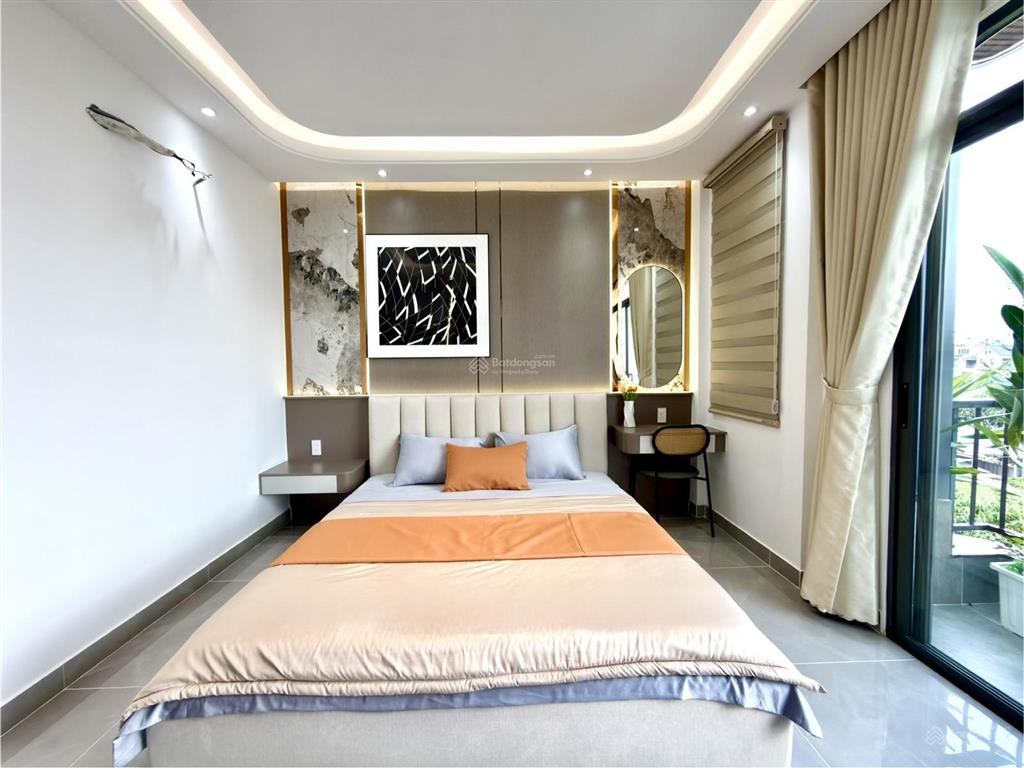 Nhà bên trường th, thcs, đường lê thị riêng, dt4.5x16m, lửng, 3 lầu, 4pn, p.thờ, hướng nam, 7.6 ty
