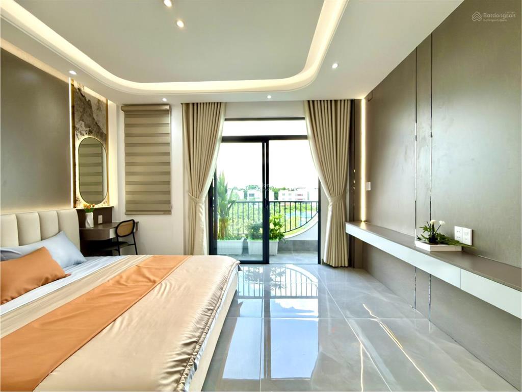 Nhà bên trường th, thcs, đường lê thị riêng, dt4.5x16m, lửng, 3 lầu, 4pn, p.thờ, hướng nam, 7.6 ty