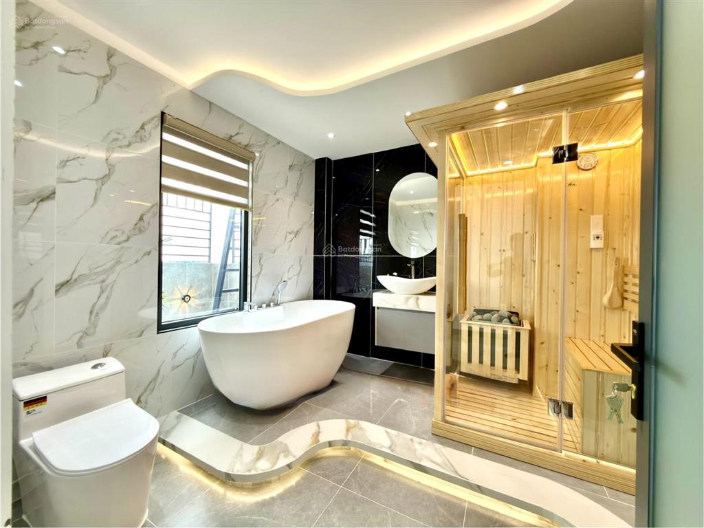 Nhà bên trường th, thcs, đường lê thị riêng, dt4.5x16m, lửng, 3 lầu, 4pn, p.thờ, hướng nam, 7.6 ty