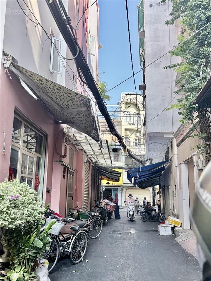 Bình thạnh  đường nguyễn văn lạc khu chợ thị nghè  chdv 6 tầng