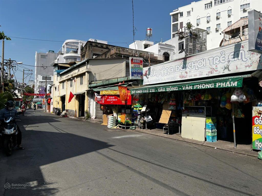 Quận phú nhuận  mặt tiền cầm bá thước  phan đăng lưu. dt 363m2