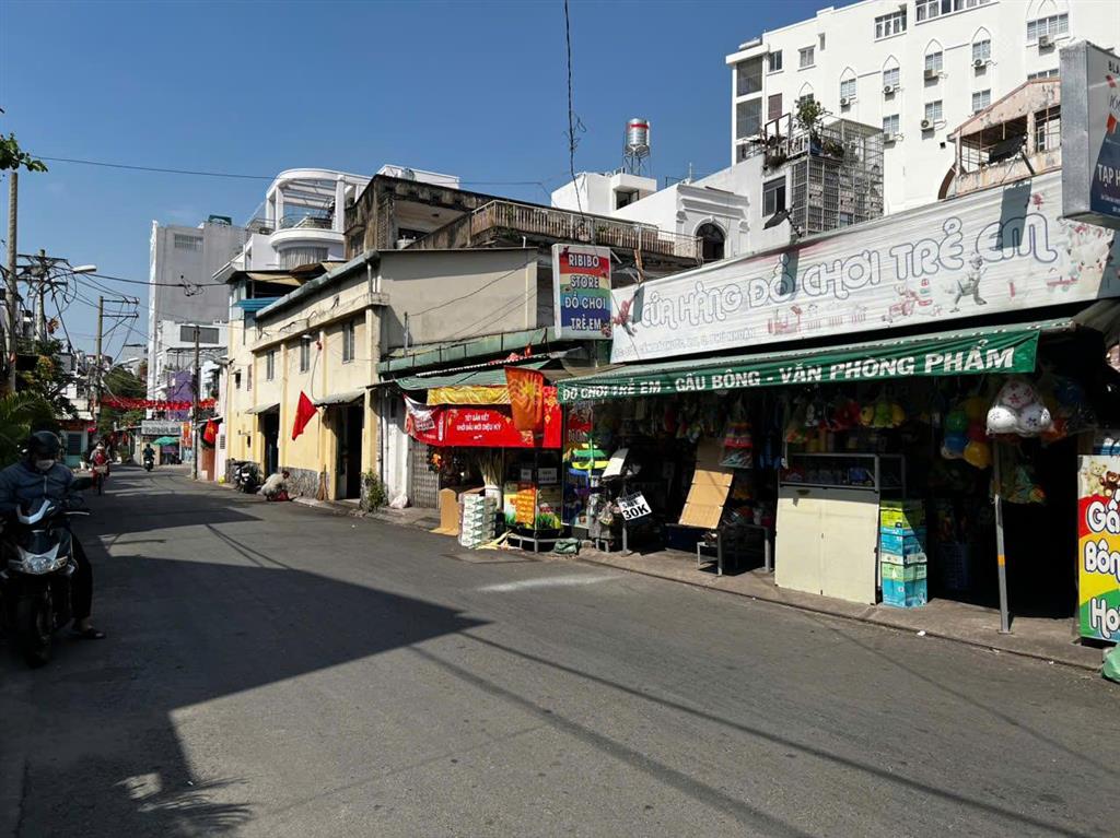 Phan đăng lưu, quận phú nhuận  dt 363m2 gpxd hầm 7 tầng
