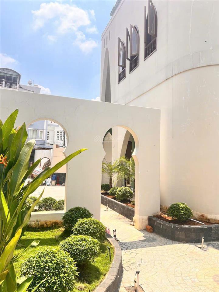 Biệt thự gần 500m2  hxh 99/8 đặng văn bi, p.thủ đức. chỉ 60tr/m2