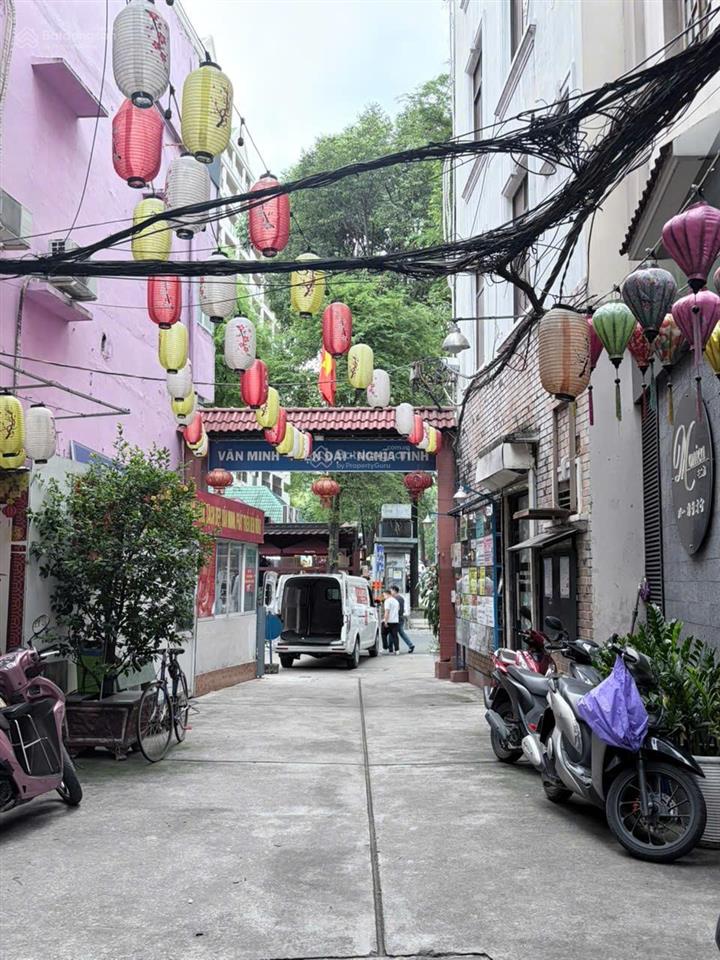 Khu phố nhật 15a lê thánh tôn, p. sài gòn. dt 50m2  4 tầng. hđt 100tr