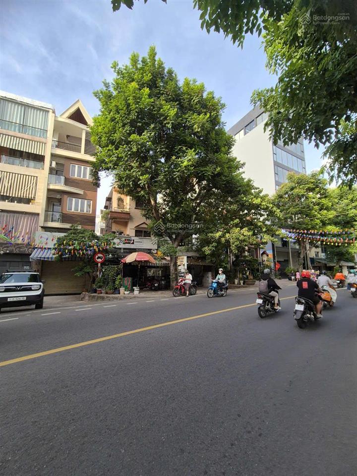 Mặt tiền thụt hoàng sa  dt 4.1mx10m, 5 tầng  ngay nam kỳ khởi nghĩa