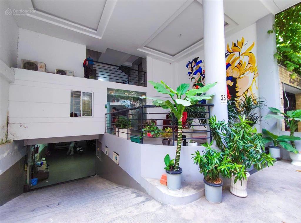 Tòa nhà 50 chdv trường sơn  ngay sân bay tân sơn nhất. dt 8.5mx33m, hầm 6 tầng